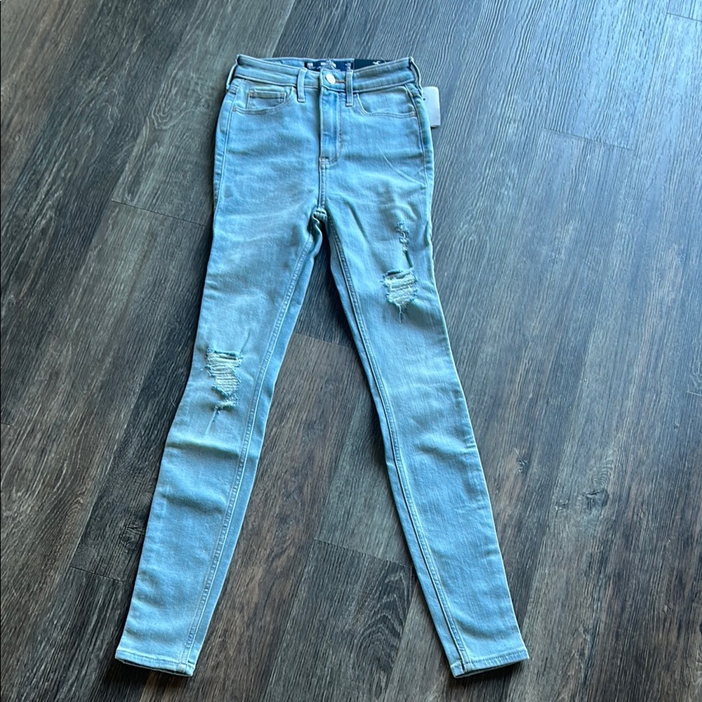 Women's Hollister High Rise Skinny Distressed Jeans Sz 23 NWT